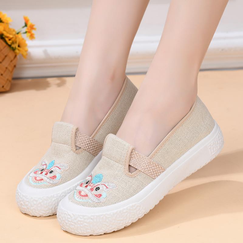 

National style embroidered shoes 2025 ****** and autumn one-pedal old ******* cloth shoes women s single shoes breathable s**t sole comfortable mothe 40