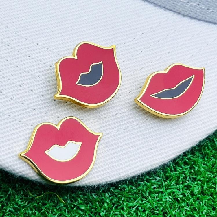 Fashion Enamel Pin Mouth Shaped Brooch Elegant Jackets Bag Backpack Badge Eye Catching Accessory for Trendsetters