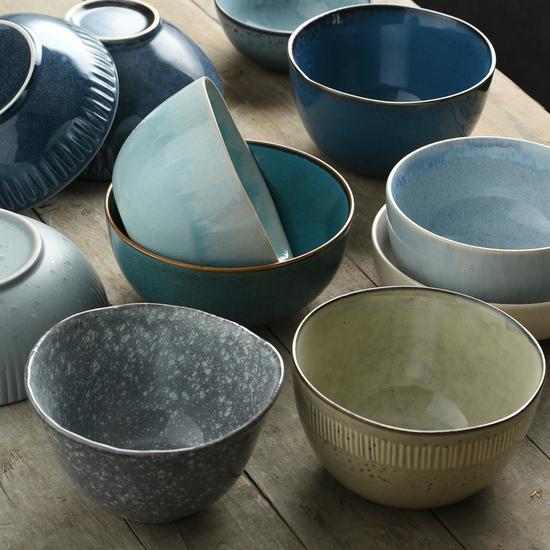Yijia Retro Ceramic Underglaze Color Bowl: Perfect for Noodles, Congee, Rice, Soup, and Salad.