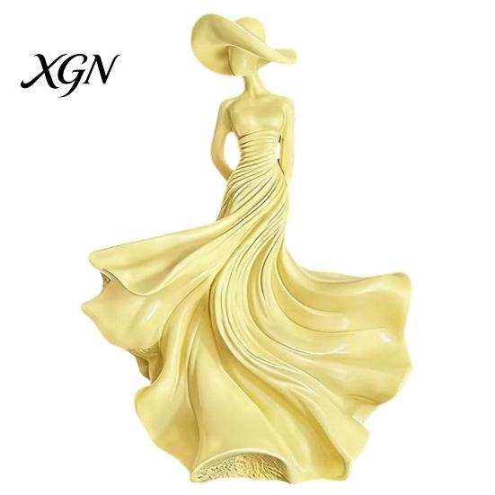 Modern Desk Accessories Woman Statue, Resin Art Sculpture for Living Room Mantel Shelf Decor, Female Housewarming Gifts New Home Figurine, Wide