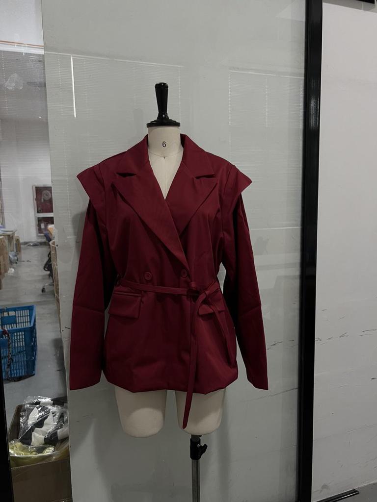 2025 Spring/Summer Versatile Solid Color Coat: Waist-cinching Tie-belt, Shoulder Pad, Elegant Design