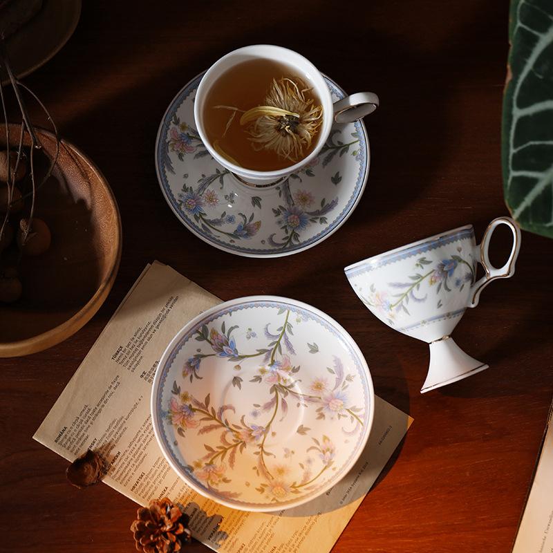 French Porcelain Coffee Cup and Saucer with Palace Relief Delicate Gold-rimmed Bone China Milk Mug Afternoon Tea Flower Tea Cup