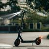 Patinete Elétrico 350W W3-DZ Dobrável Leve 36V 7.8Ah 34km para 120kg 3 Velocidades