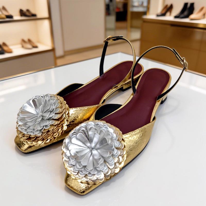 

2026 Elegant Camellia Square Toe Flat Sandals with Buckle Strap Size 40