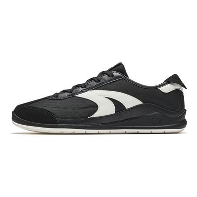 Herrenschuhe – Sportschuhe