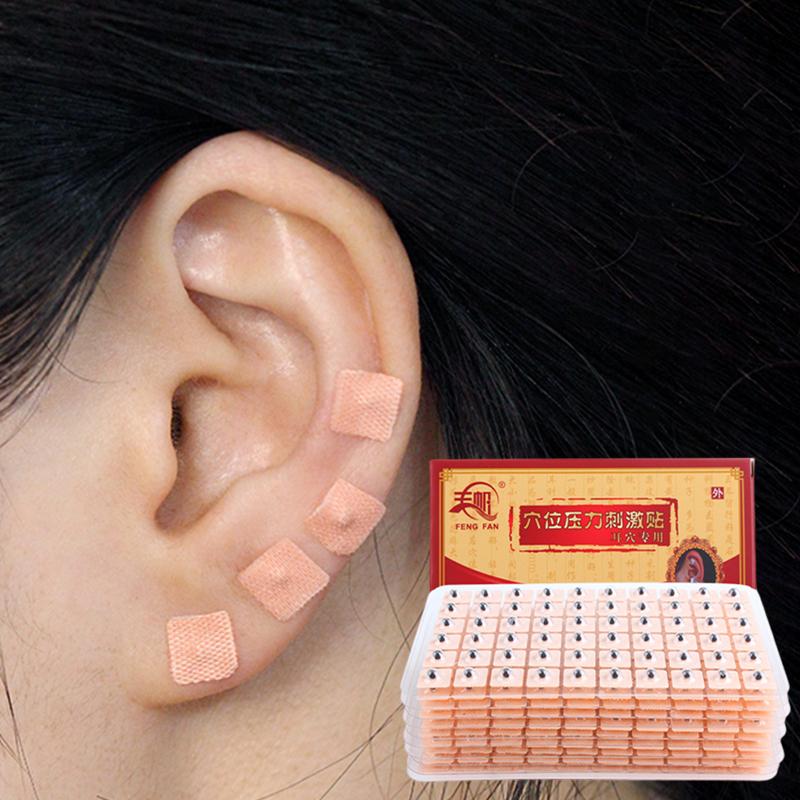 600 Cerotti Cura dell'Orecchio Pietra Rossa Agopuntura Auricolare Terapia con Cerotti Agopuntura Semi Adesivo Auricolare Kit di Auricoloterapia
