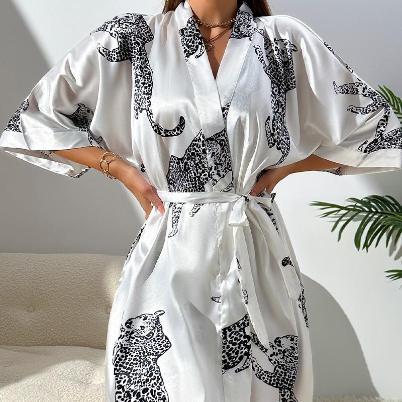 Casual Home Wear - Simple and Fashionable Bathrobe for Women - Summer Silk Imitation Fabric Nightgown for Sleeping
