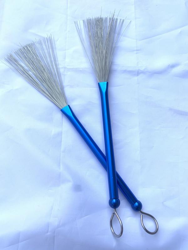 Metal Drum Rack with Steel Wire Jazz Drum Brushes and Drumsticks