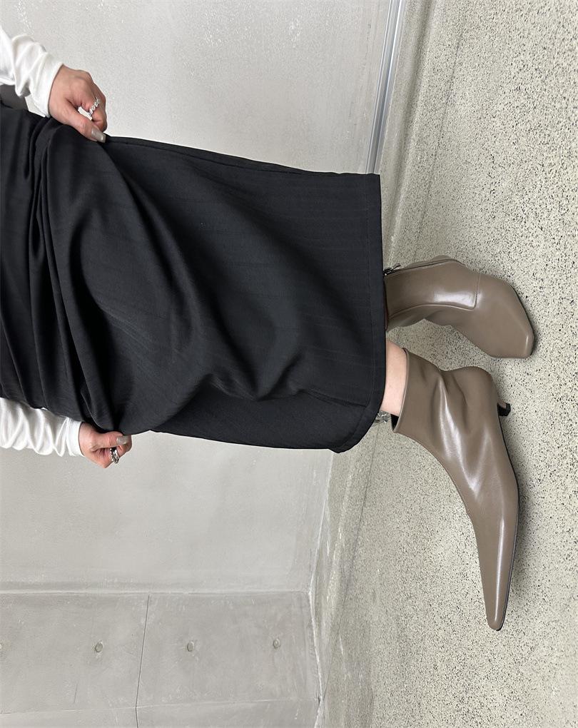 

2025 autumn new fashionable European and American style pointed solid color side zipper stiletto versatile women s short boots 39 серый