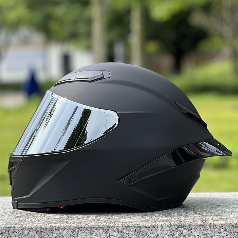 Matte Black Color Helmet Men and Women Motorcycle Helmet Casco Winter Season ECE Approved Unisex Full Face Helmet