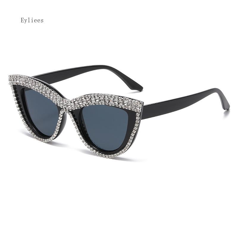 Vintage Luxury Crystal Diamond Cateye Sunglasses Women  Designer Black Pink Frame Cat Eye Sun Glasses Bling Bling Eyewear