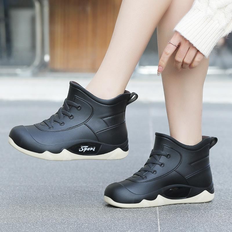 Direct Sales Water Shoes Women Waterproof and Non-slip 2025 New Outdoor Work Fashion Rain Shoes Short Tube Women