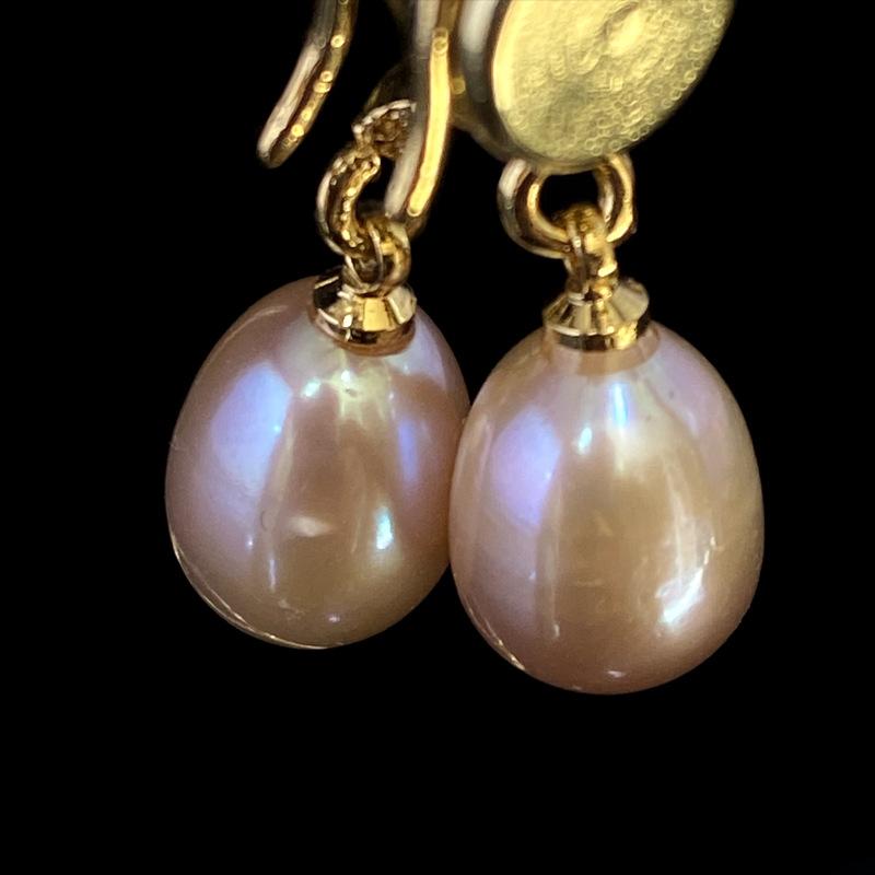 Freshwater Pink Little Red Pearl Copper Plated 18K Earrings Earrings Earrings Earhooks Minimalist and Elegant Design Style