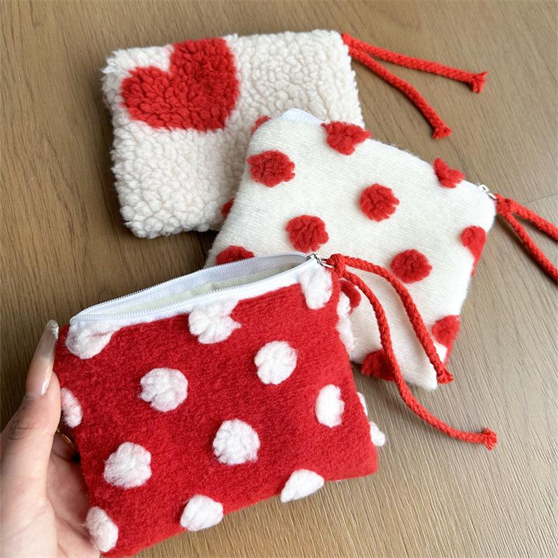 Cute Plush Women's Cosmetic Bags Portable Ladies Clutch Purse Lipstick Makeup Case Cute Female Small Storage Bag