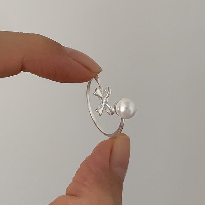 Copper Highend Stylish Love Pearl Ring For Women With Unique Geometric Shapes And Colors