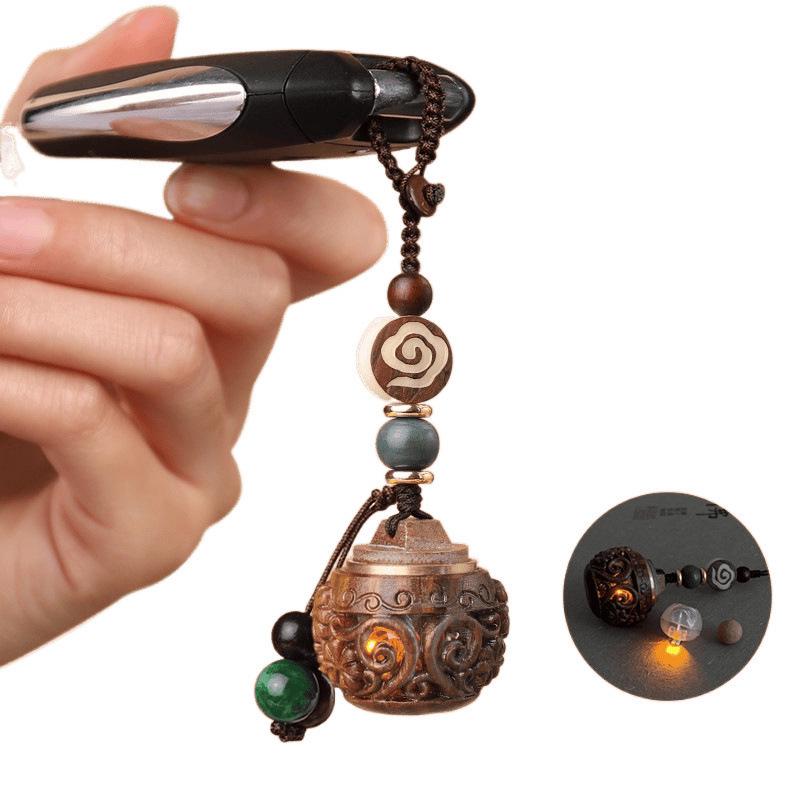 2021 Green Car Keychain G Buckle: Women's Mobile Phone Strap with Sandalwood Hollow Sachet Pendant