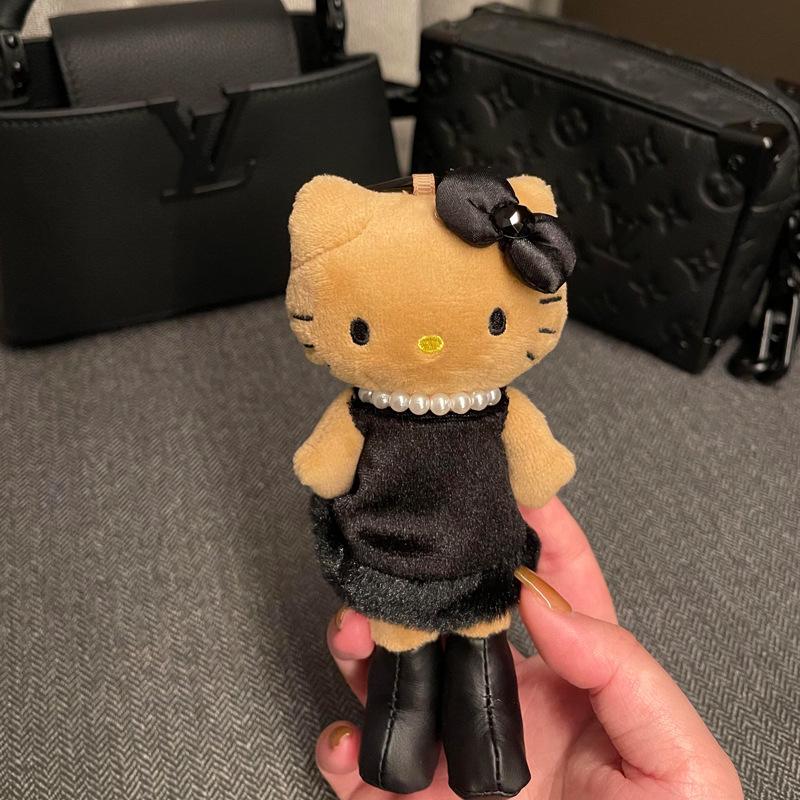 Брелок-подвеска в виде сердца с принтом леопарда Sanrio Kitty - Черная кожа