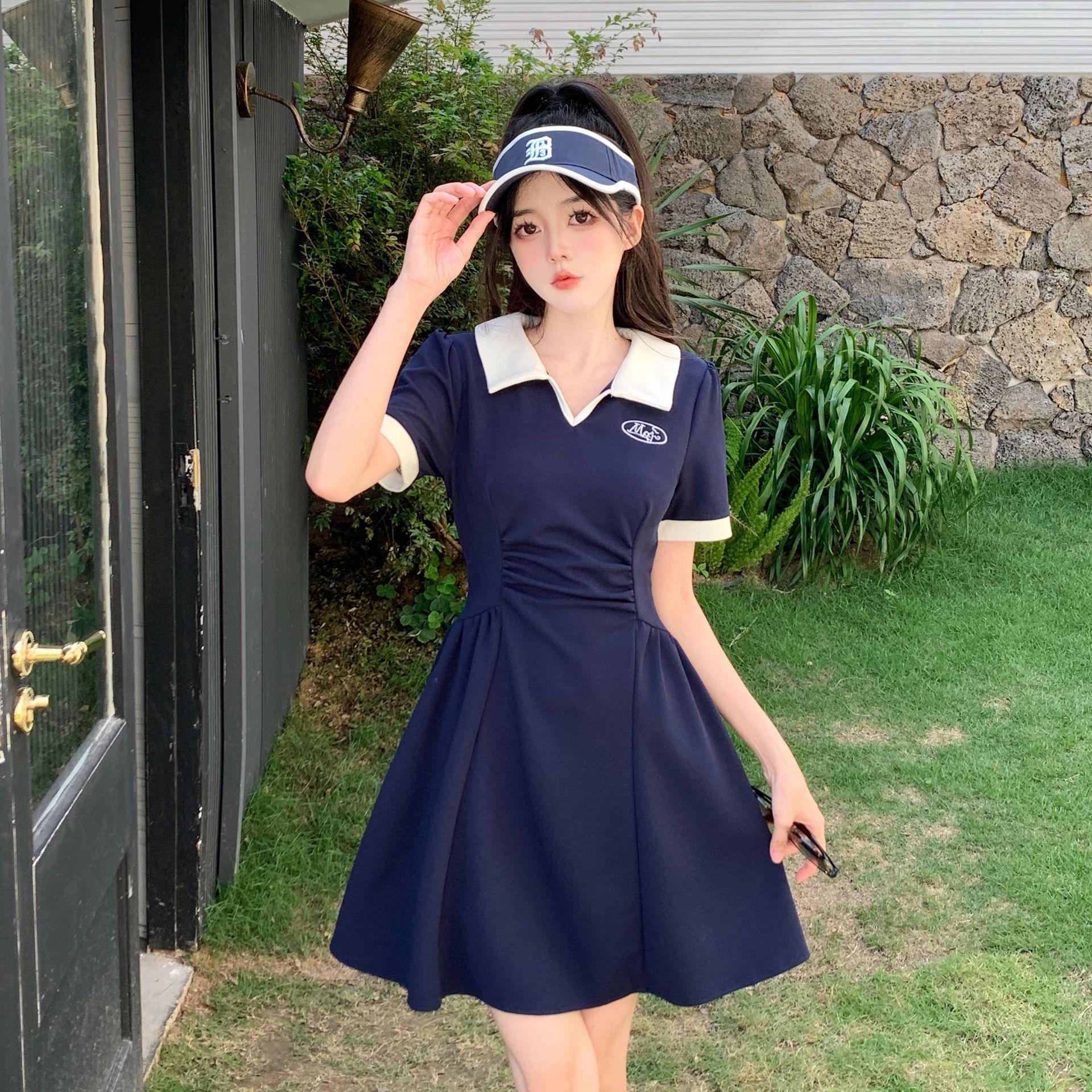 

Wild Berry Embroidered Pleated Polo Dress - Waist Slimming Summer Knit for Women L