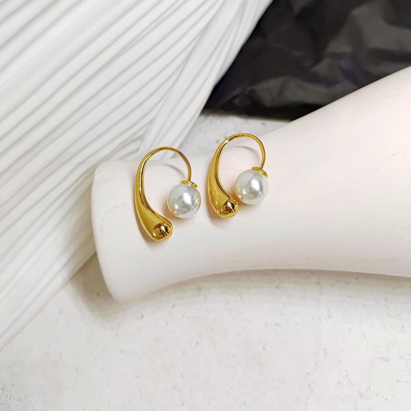 

1Pair Elegant Pearl Stud Earrings Retro Simple Temperament Pearl Earrings Gifts