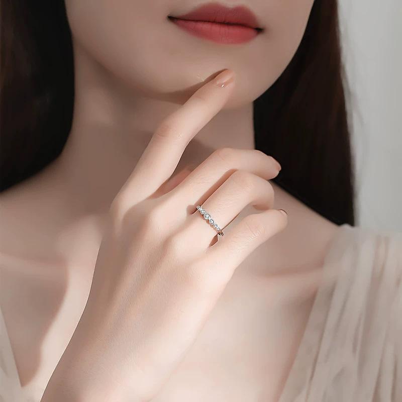 Simple women's ring, seven-star row ring, fashionable versatile tail ring, index finger ring, jewelry.