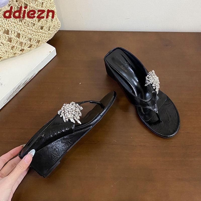 Fashion Luxury Fashion Rhinestones Women Wedges Slippers Shoes Female Flip flops Heeled Sandals Slippers Slides Shoes For Ladies