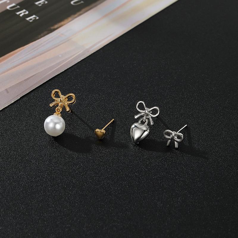 2025 New Arrival White Imitation Pearl Asymmetric Stud Earrings for Women Simple Metal Bow Heart-Shaped Earrings Date Jewelry