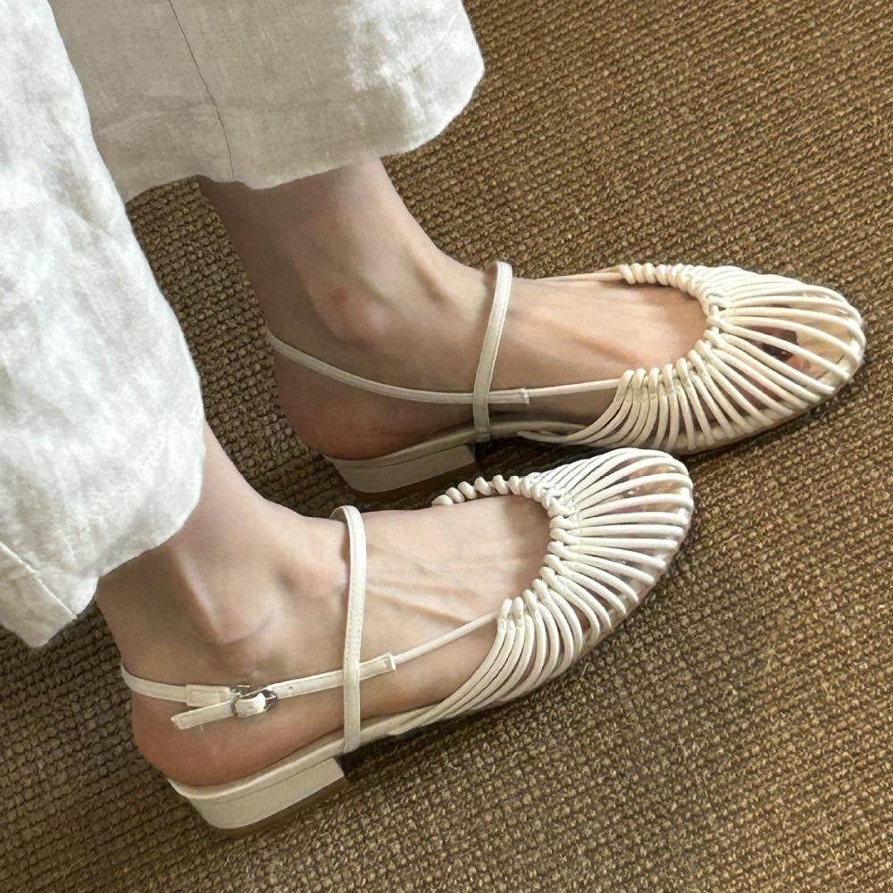 Designer Weave Hollow Flat Sandals Women Summer Sexy Ankle Strap Slingback Sandals Comfortable Vacation Beach Shoes