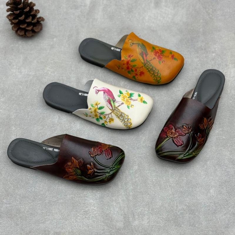

Retro Hand-painted Flip-flops Summer Flip-flops with Toe Caps and Embossed Flat Heels Genuine Leather Sandals 35 кофейный