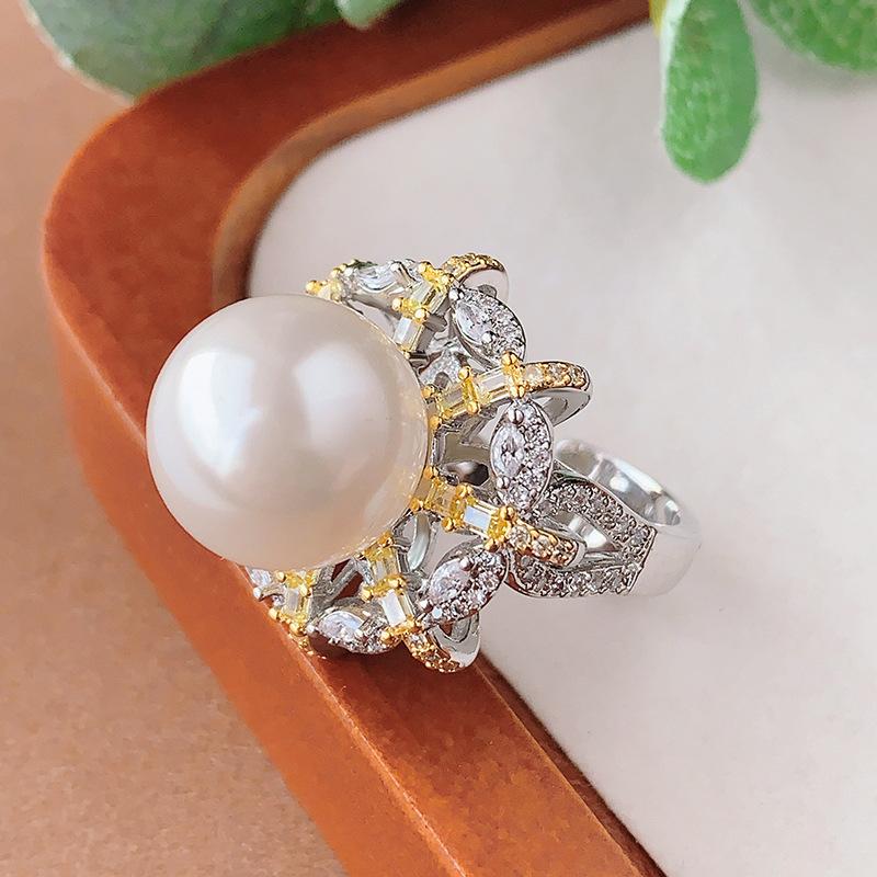 New Pearl Ring Jewelry Imitates Natural Australian White Pearls Nanyang Retro Two-color Electroplated Women s High-end Batch