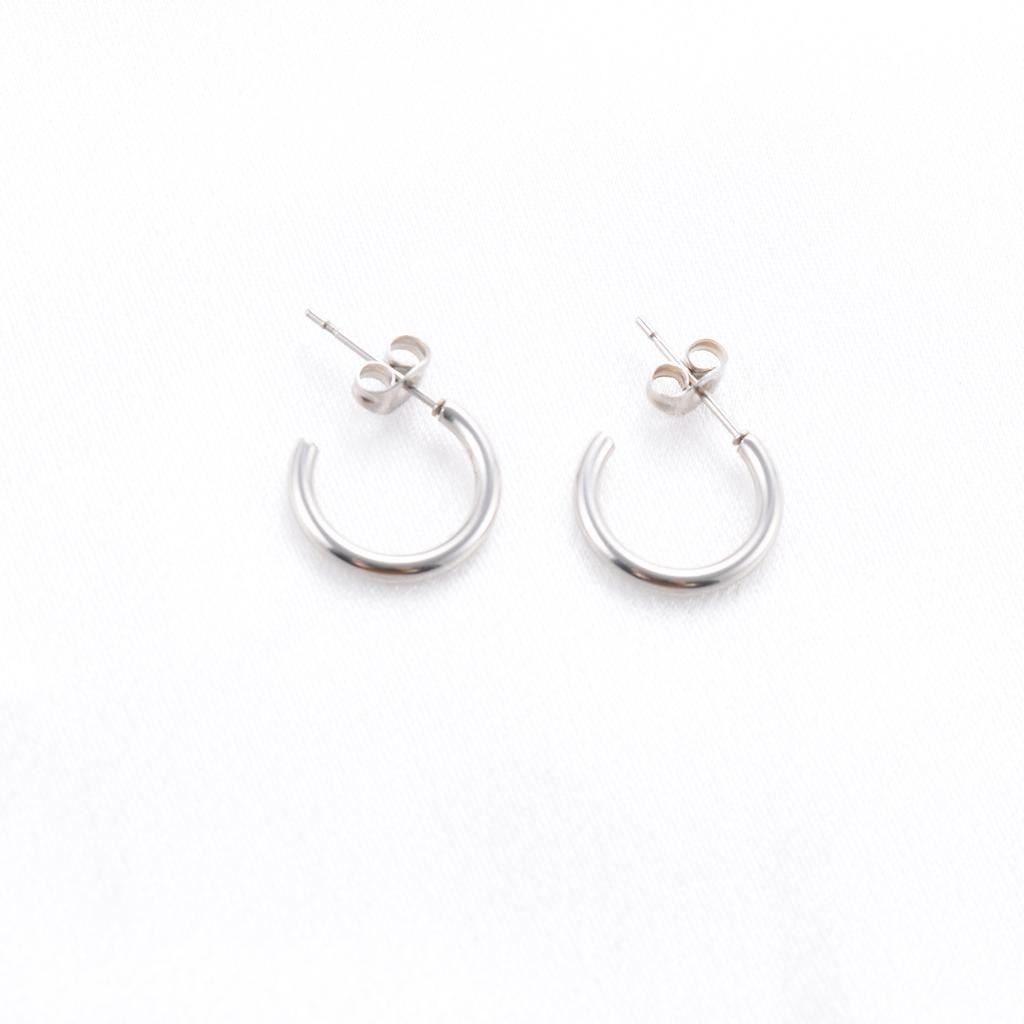 15/20mm Minimalist Stainless Steel Round Circle Loop Earrings for Women Smooth C Shape Hoop Huggie Ear Jewelry Accessories