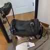 High-end niche bag women's autumn and winter versatile new retro broadband messenger bag commuter pillow bag