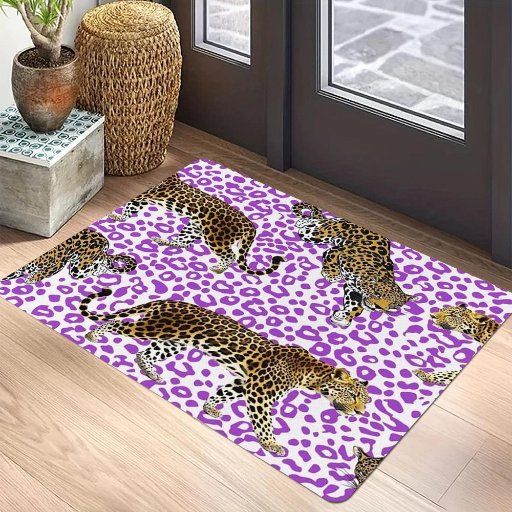 Leopard Print Doormat Non-Slip Machine Washable Polyester Rug for Indoor/Outdoor Carpet for Living Room Bathroom