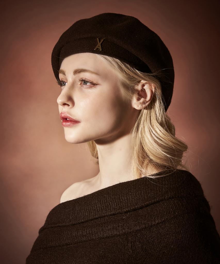 Bajal Studded Logo Wool Beret Black