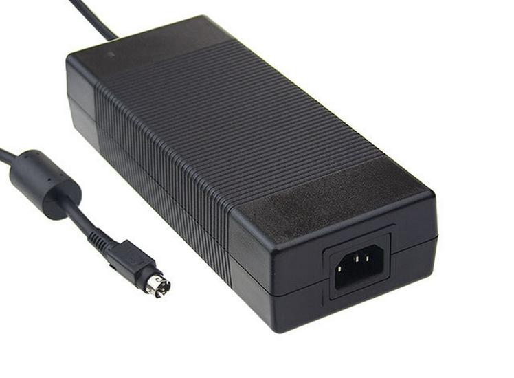 Taiwan Mingwei 201W 15V 13.4A GSM220A15-R7B Medical Power Adapter