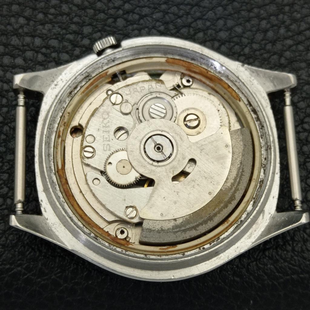 VINTAGE SEIKO AUTOMATIC 7009A JAPAN MENS SILVER COLOR DIAL WATCH A701449-5 R206b-a701449