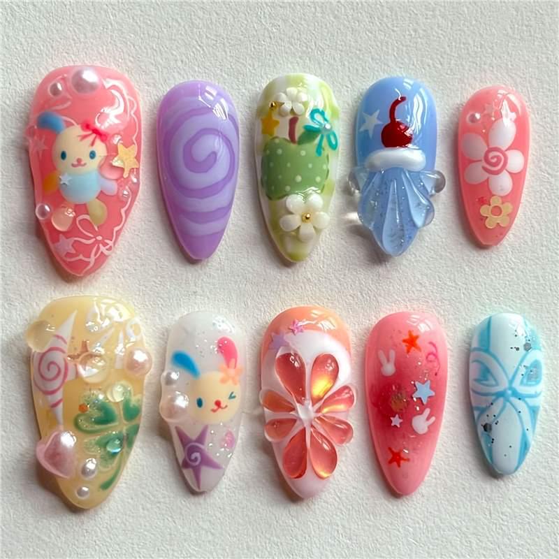 Uñas de Flor de Dibujos Animados Hechas a Mano de 10 Piezas - Dulce, Brillantes, Diseño de Alta Gama