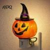 Herbst Halloween Beleuchtung Kürbis Geist Nachtlicht Stecker-Wandlampe mit Hexe