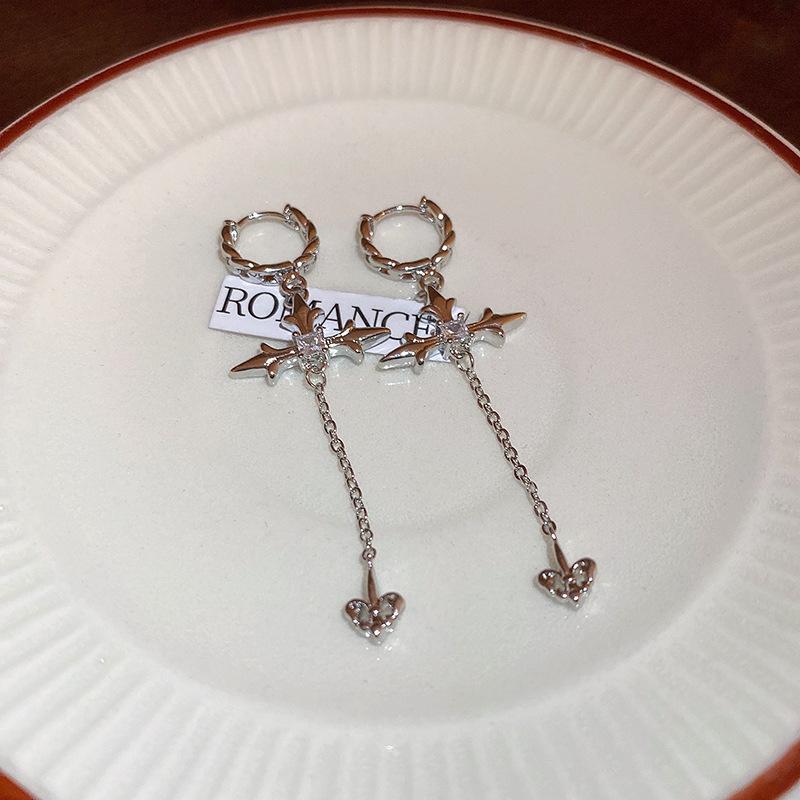 

Циркон крест бахрома ушная пряжка холодный стиль модный дизайн серьги новые серьги темперамент женщины