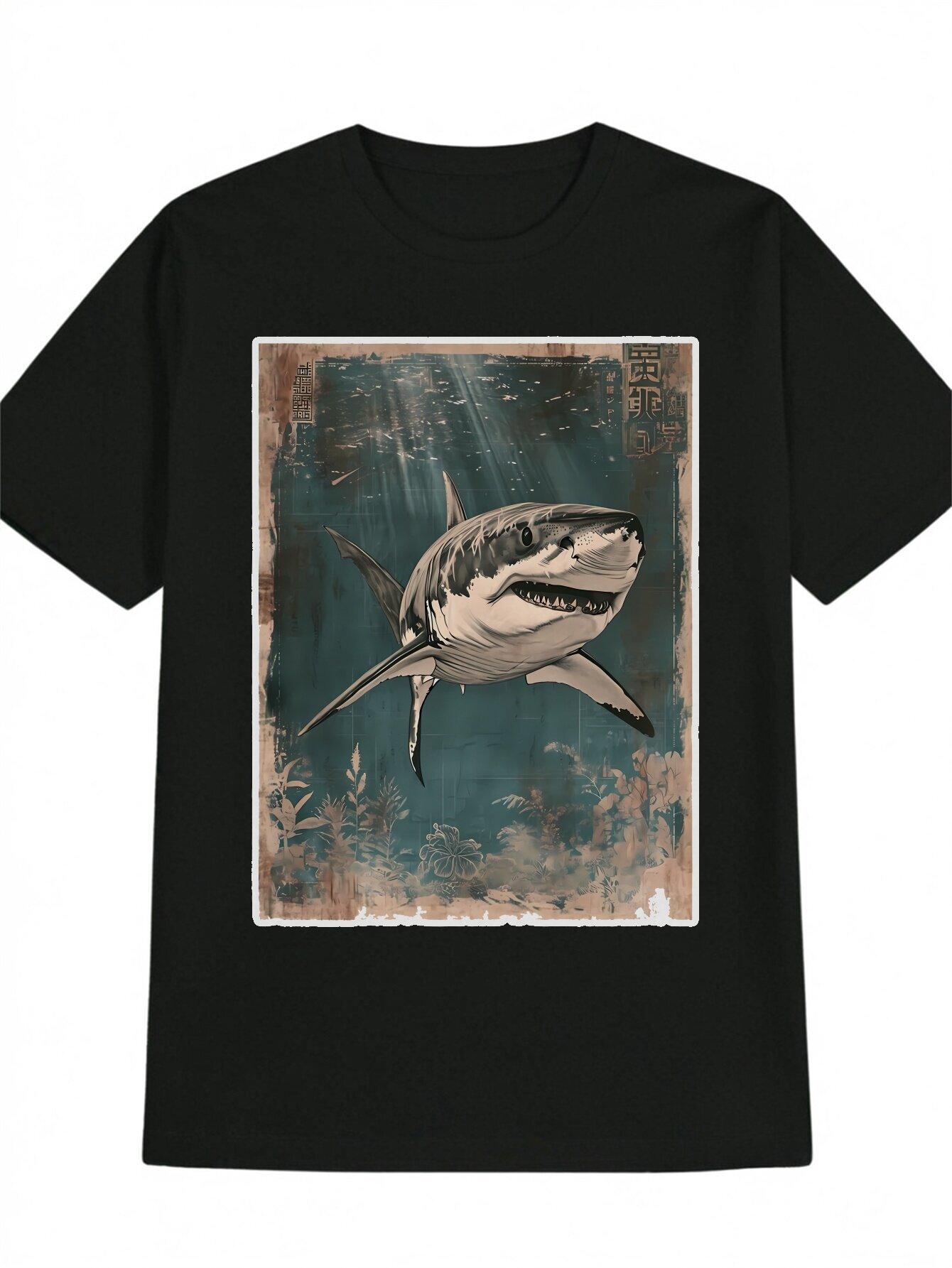 

Vintage-Inspired Shark Graphic T-shirt - Casual Black Polyester Tee with Realistic Underwater Design S