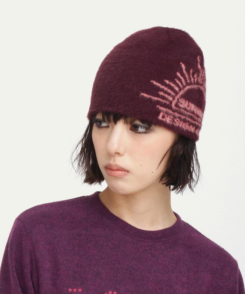Sseonegteu Sunrise Shaggy Beanie - Burgundy