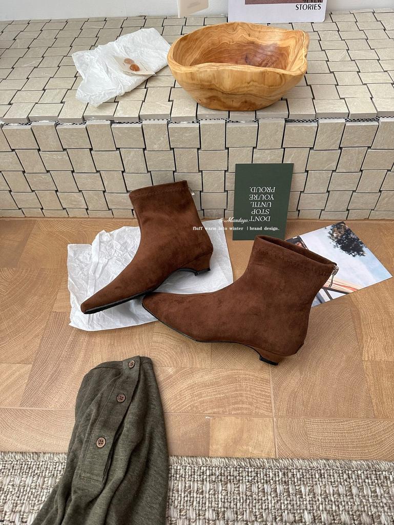 European and American style fashion retro square head small short boots for women looking thin, zipper thick heel and bare boots 2025 autumn and 