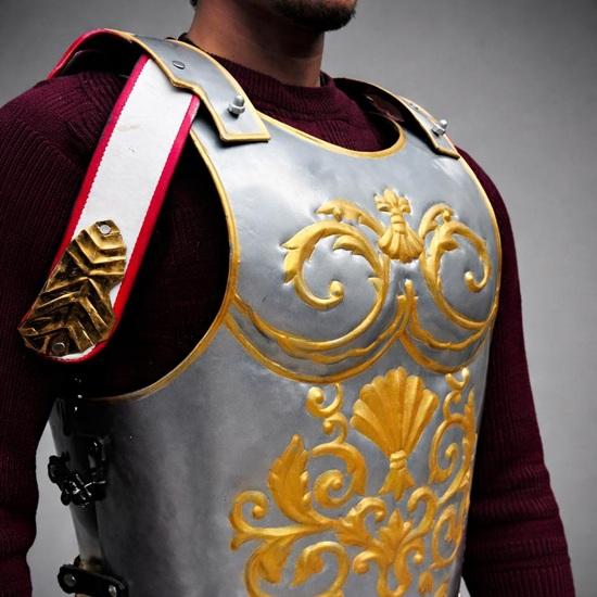 Roman Legionary Cuirass Armor with Gold Embossed Design Gladiator Chest Armor Costume