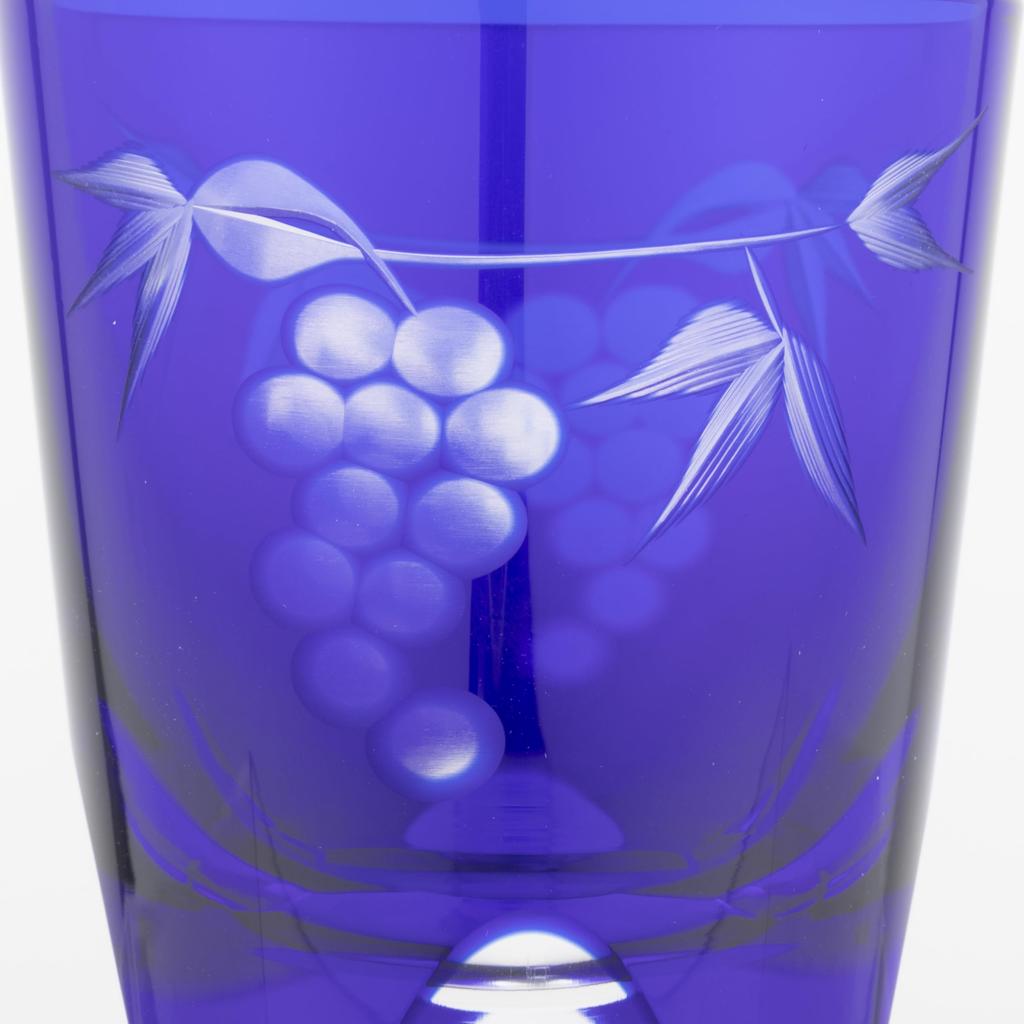 [Authentic Product] Tajima Glass "Edo Kiriko" Sake Cup (Guinomi) - Approx. 5cm Diameter x 6cm Height, Approx. 50ml Capacity, Grape Pattern, Lapis Lazu