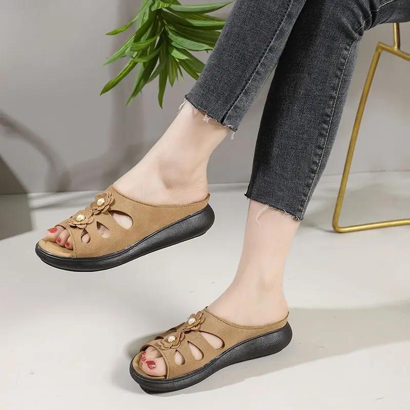 Fashion Woman Slippers Outside Hollow Sandals Vip Casual Top Designs Cheap Liquidation Shoes for Women Non Slip Chic and Elegant Slides