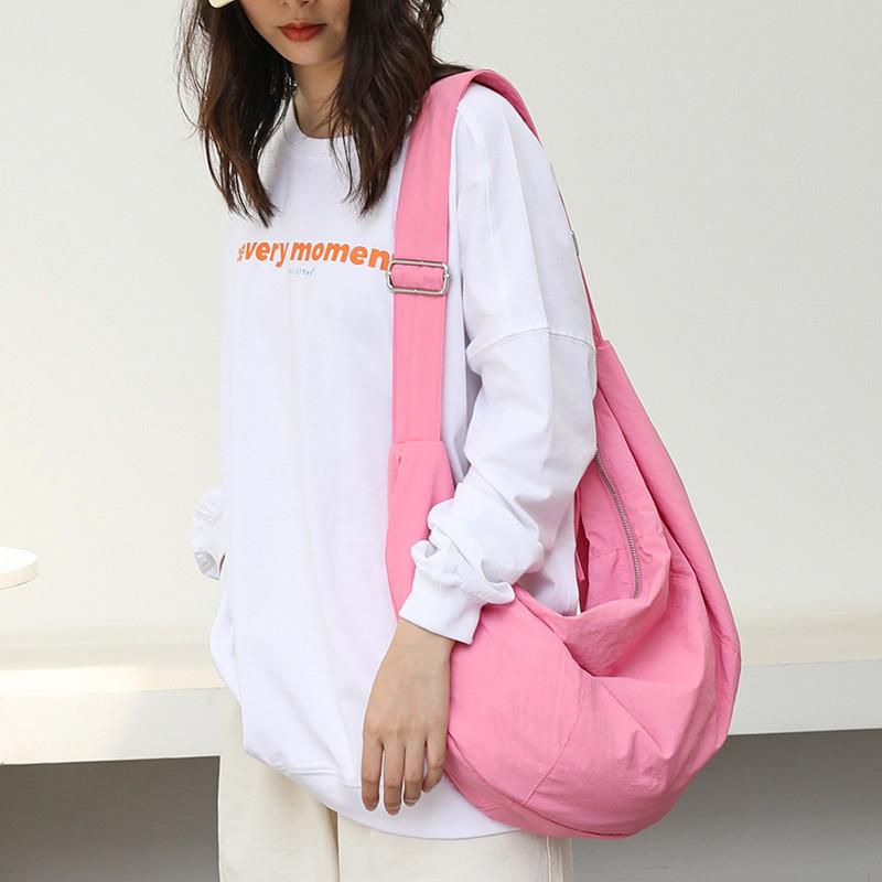 IELGY Japonská ležérní literární taška na knedlíky, malá svěží nylonová taška přes rameno, módní jednobarevná messenger dámská taška