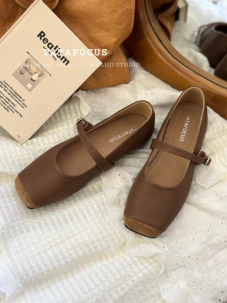 Splicing square head, thin, shallow mouth, flat-soled single shoes for women's 2025 spring new one-word belt, comfortable with skirt, grandma shoes