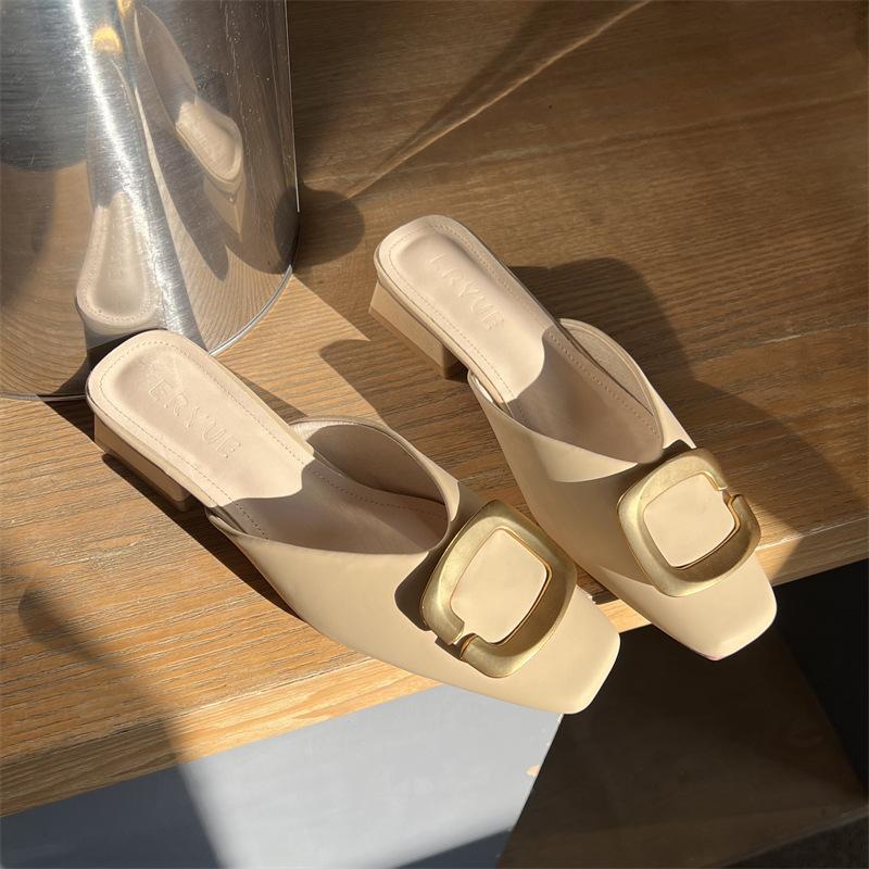 

Кожаная сумка голова полушлепанцы женские пряжка весна 2025 новые полуподнос одинарные туфли квадратный носок толстый каблук средний каблук уличные сандалии 40
