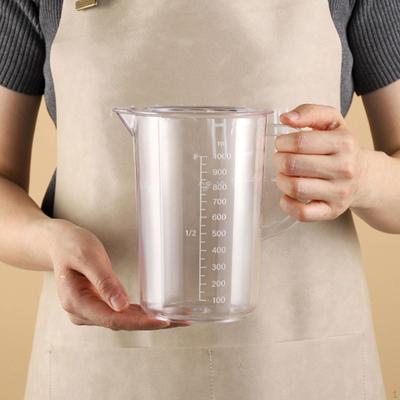 Clear Measuring Cup Set with Spout and Handle for Kitchen Use