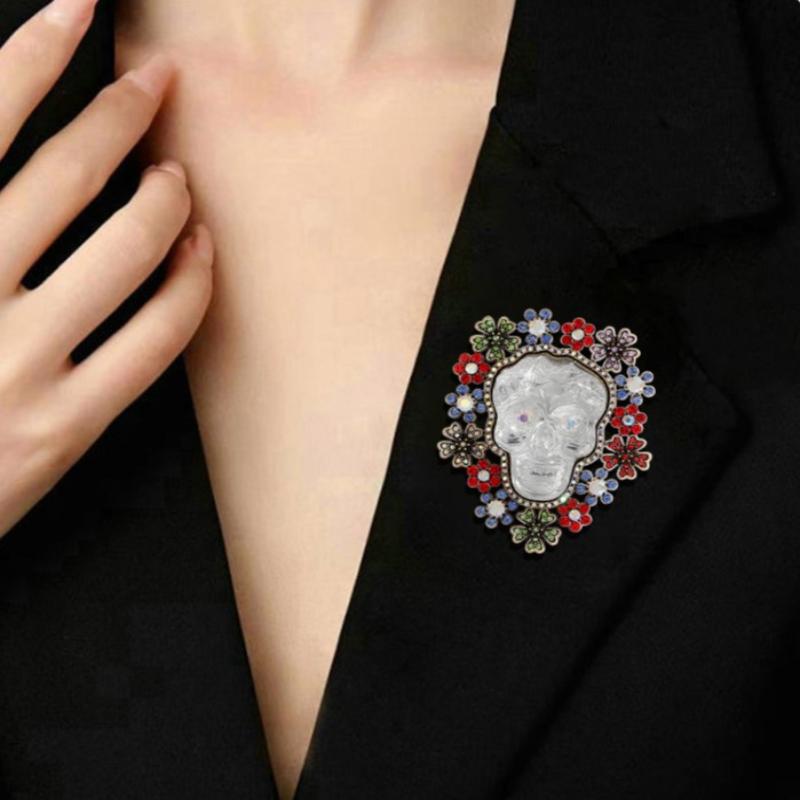 Luxury Big Heavy Flower Skull Brooch Jewelry Retro Ghost Witch Badge Pin For Coat Bag Decor Accessory Halloween Gift