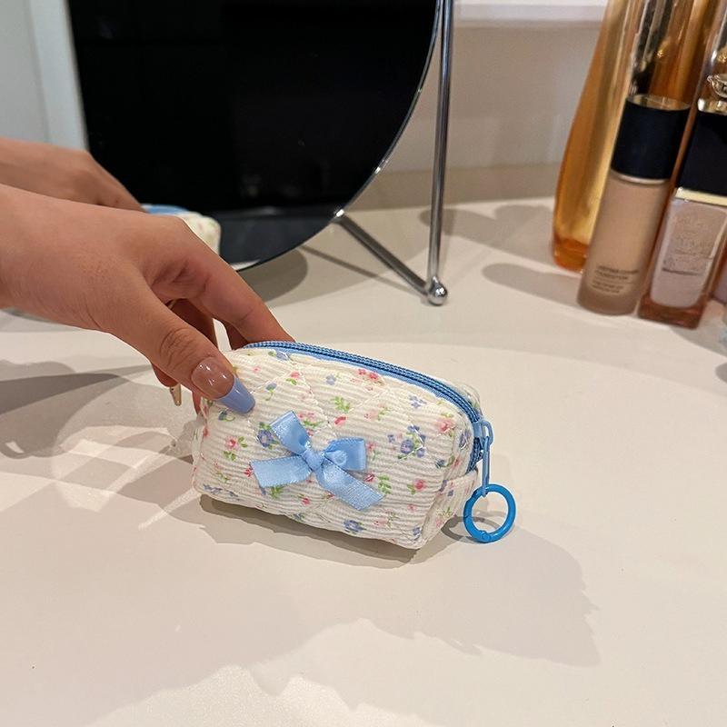 Ins Fashion Sweet Floral Makeup Bag for Girl Cute Print Flower Bow Cosmetic Bags Small Cute Lipstick Cable Earphone Storage Bag